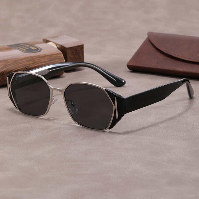 CALISTO — Vintage Shades