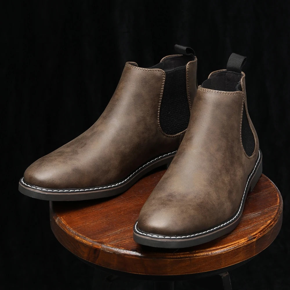 CALDERWOOD — Chelsea Boots