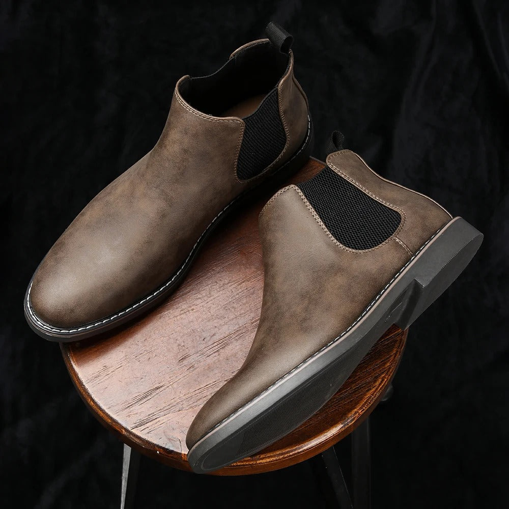 CALDERWOOD — Chelsea Boots