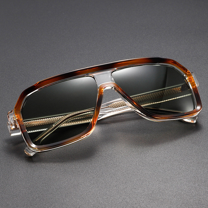 VINTARA — Retro Sunglasses